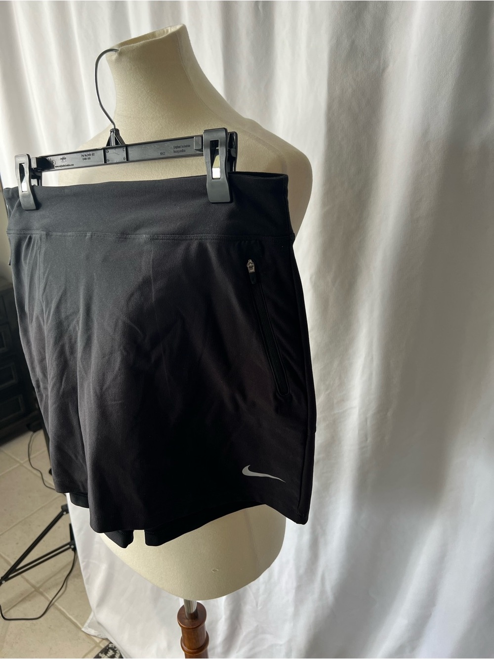 Nike Golf Tour Performance Dri-FIT Skort – Black Athletic Golf Tennis Skort